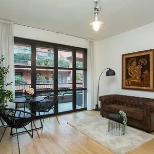 Appartamento Stazione - Nuovo E Moderno Appartamento., Milano
